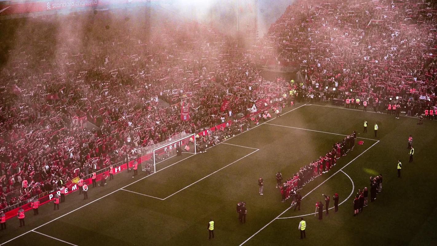 记者：韩鹏仍是泰山主帅，但俱乐部需要找个名义上的“主帅”（记者：韩鹏继续执掌泰山，俱乐部需另找一位名义主帅）