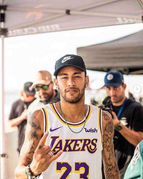 狄龙：裁判在判罚时偷笑，这种行为应该被审查（狄龙称裁判在判罚时偷笑，呼吁对其行为展开审查）