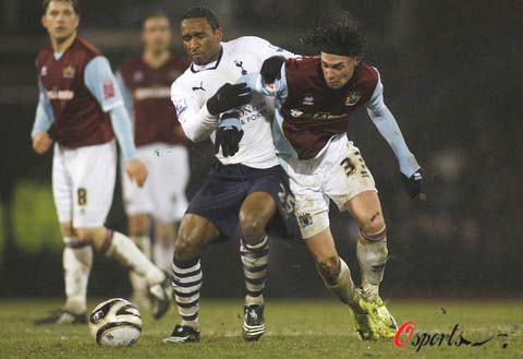 国安新援首秀进球锁定平局（国安新援处子秀破门助队战平）