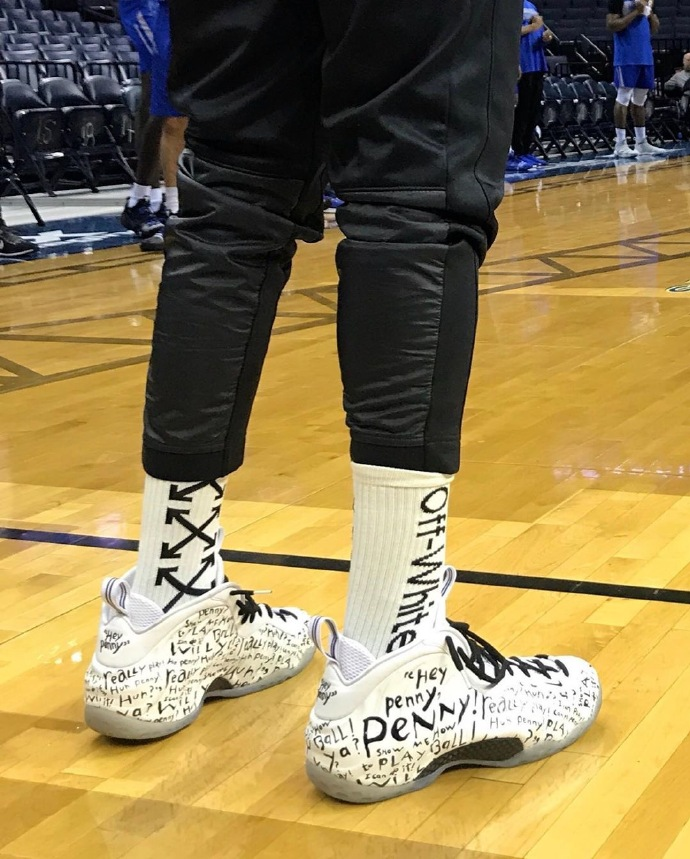 球星撤步跳投太丝滑（球星后撤步跳投行云流水）