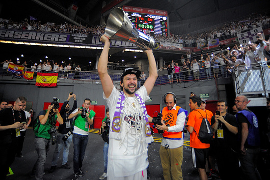 罗体：莫拉塔与妻子再陷情感危机，两人都删了简介中对方信息（罗体：莫拉塔与妻子再传情变，两人均在简介中删去彼此信息）