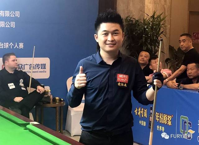 辛勤努力的 辛勤努力的