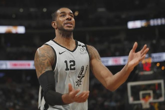 而且通过他 而且通过他